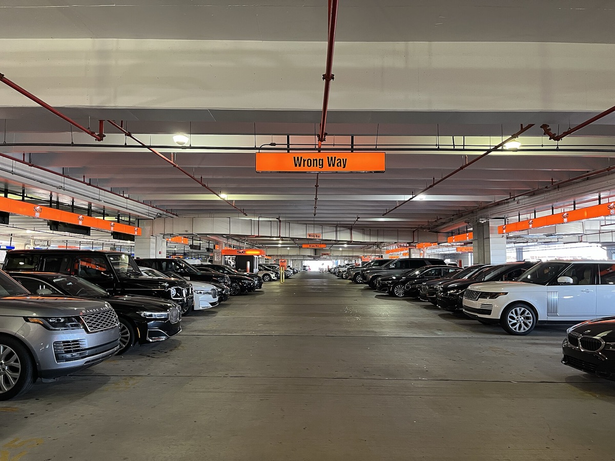 rental car airport pickup