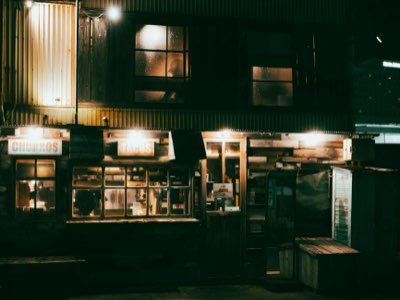 55-65 Caracteres: A Jornada do Taco Perfeito em Los Angeles
