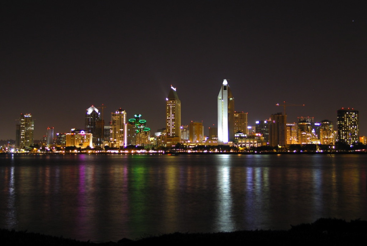 downtown la skyline at night