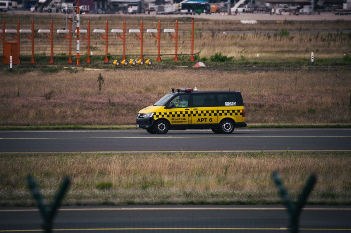 taxi pickup at airport