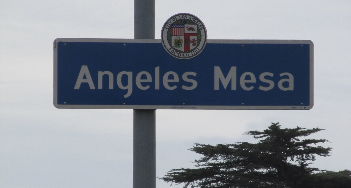 los angeles neighborhood signs